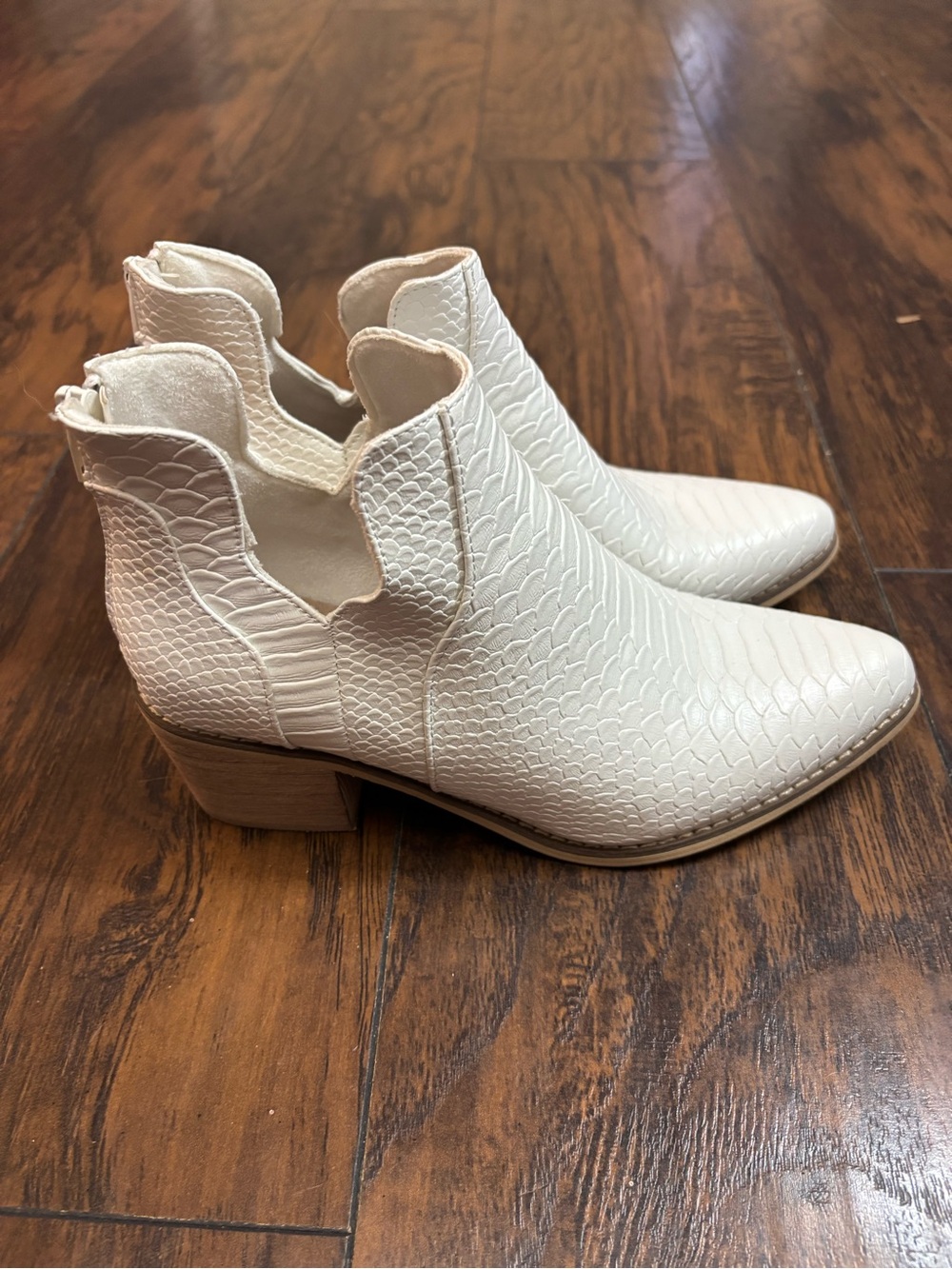 White Textured Ankle Boots - Women's Fashion Bootie Size 8